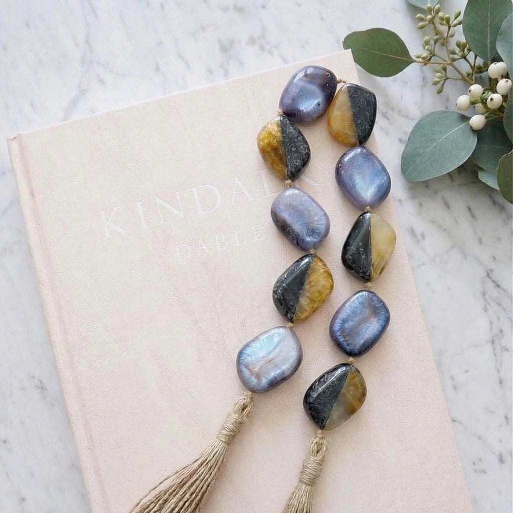 RI25-NG01 Luhpar Decorative Stone Garland Blue & Amber with Tassels