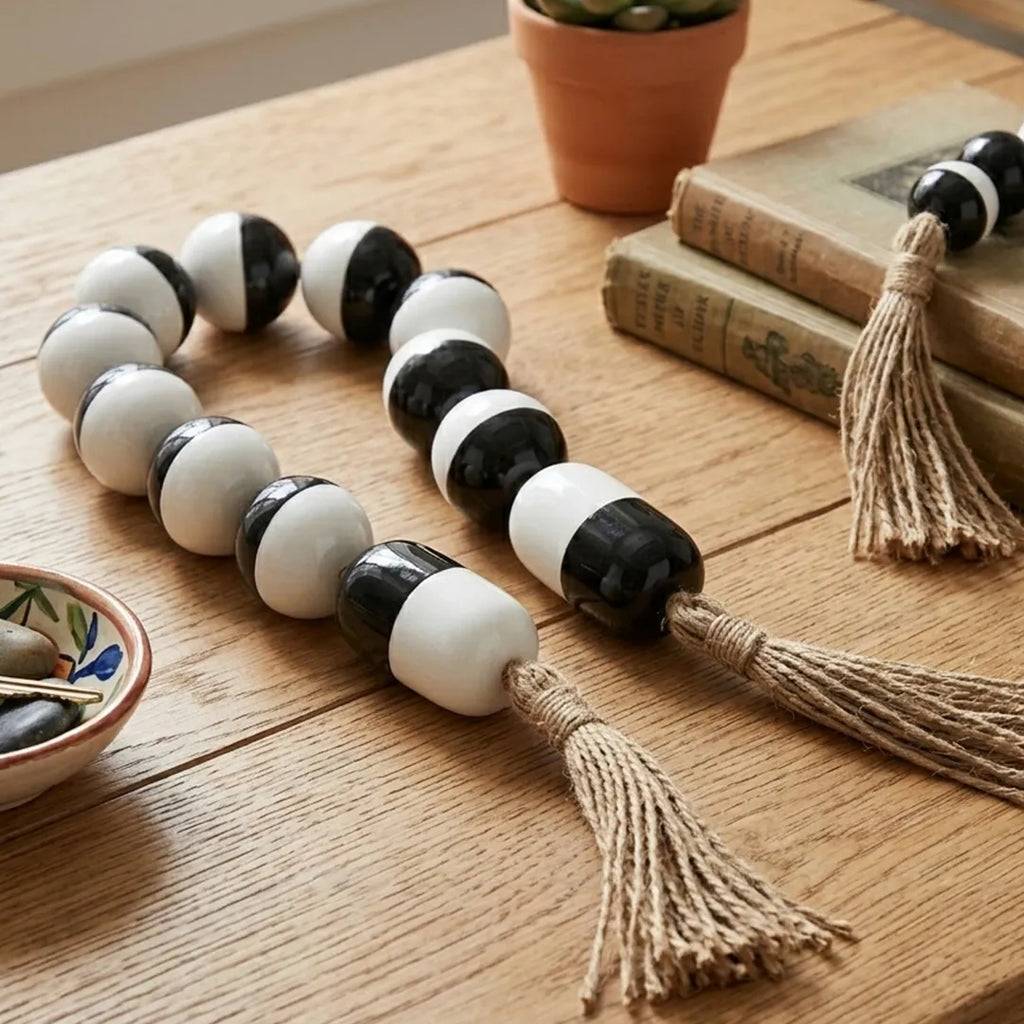 RI25-NG02 Luhpar Decorative Black & White Bead Garland with Tassels