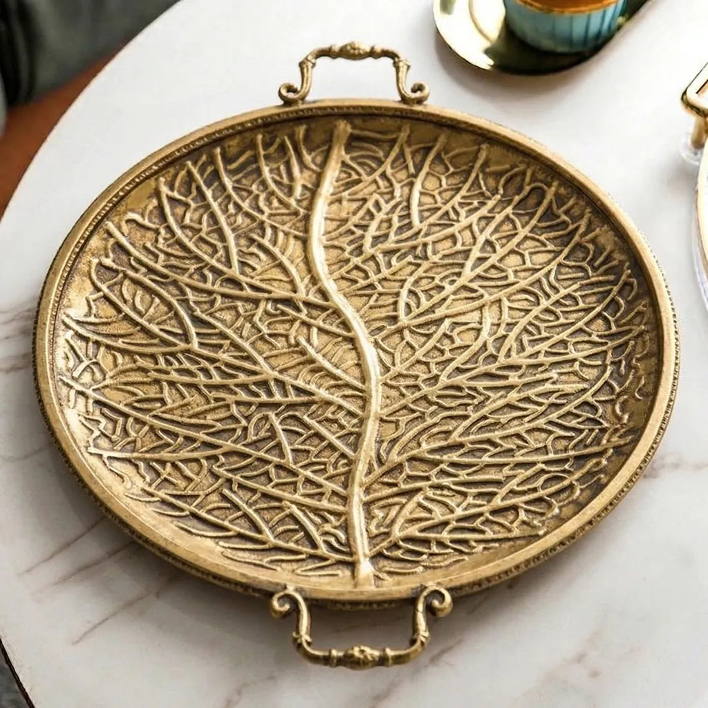 58-10 Luhpar Textured Gold Round Metal Tray (Small / Medium)