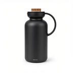 502876 Eva Solo Silhouette Vacuum Jug – Matte Black with Brass Pouring Lip, 1.0 Litre