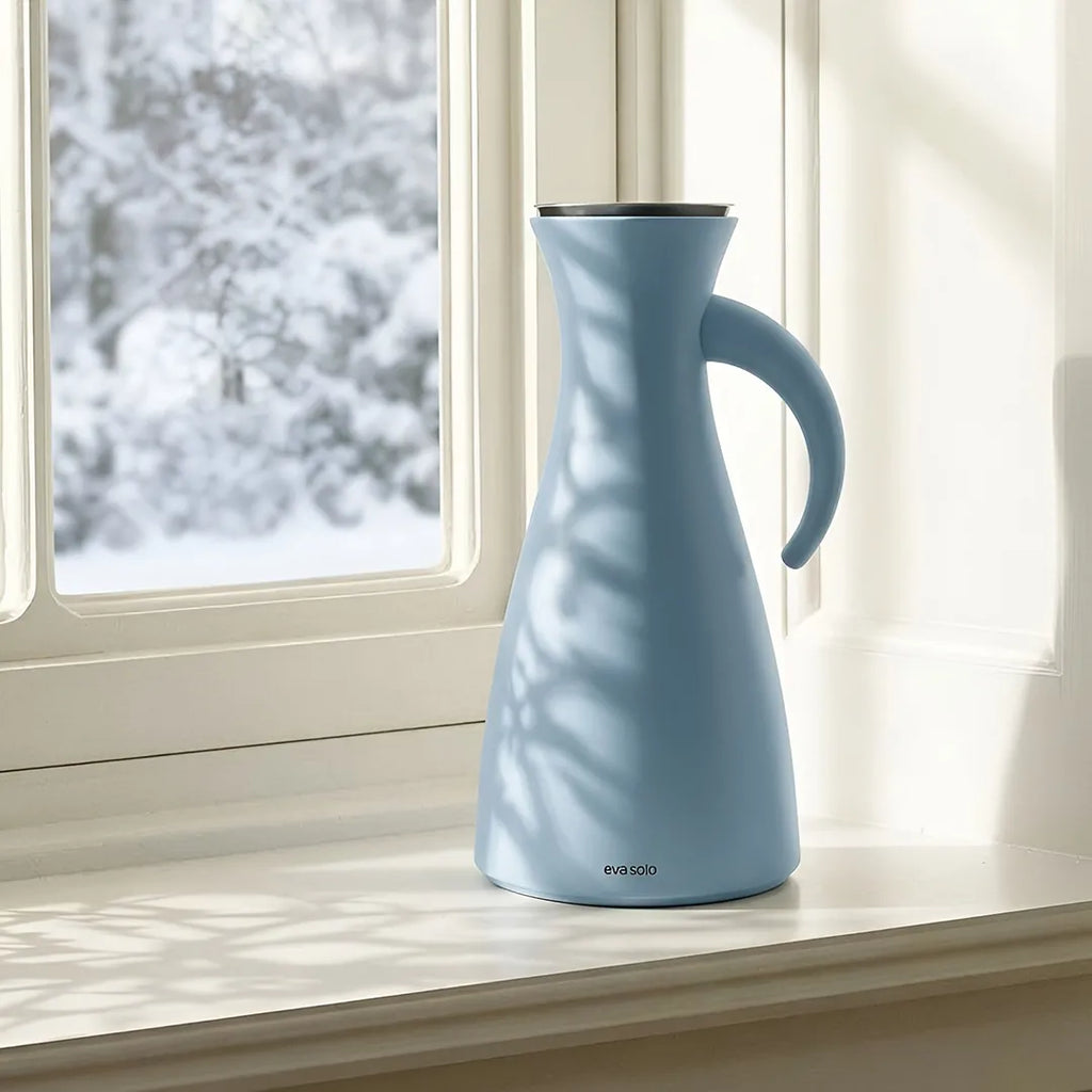 5034 Eva Solo Premium Insulated Vacuum Jug – Dusty Blue, 1.0 Litre