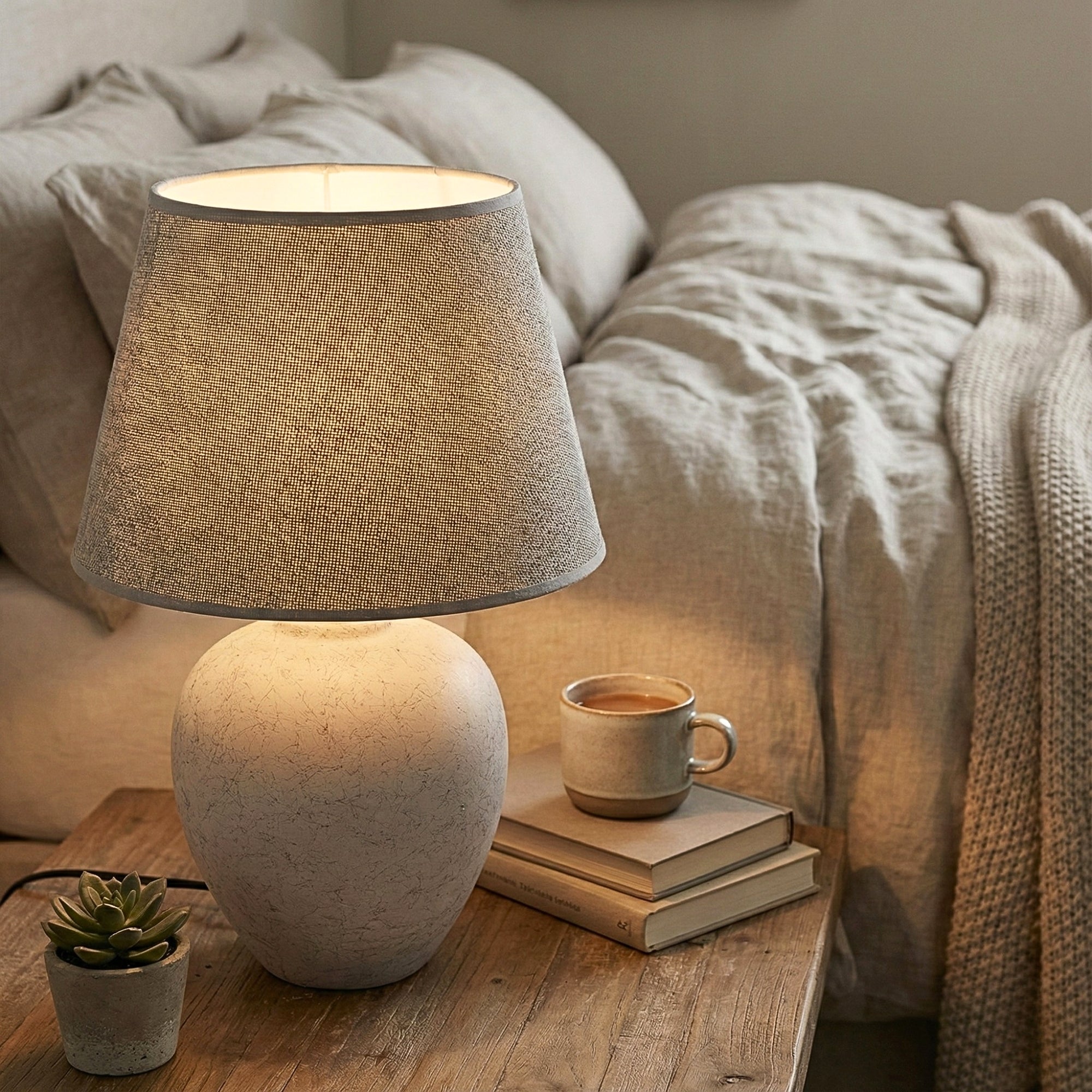 YH24038-1 Sia Ceramic Table Lamp
