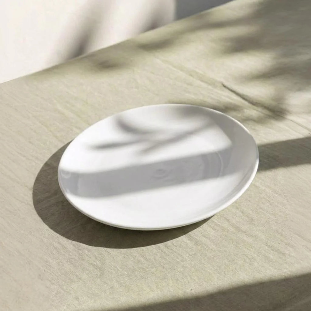A12350 – طبق أبيض بحافة من Horeca مقاس 9 بوصات