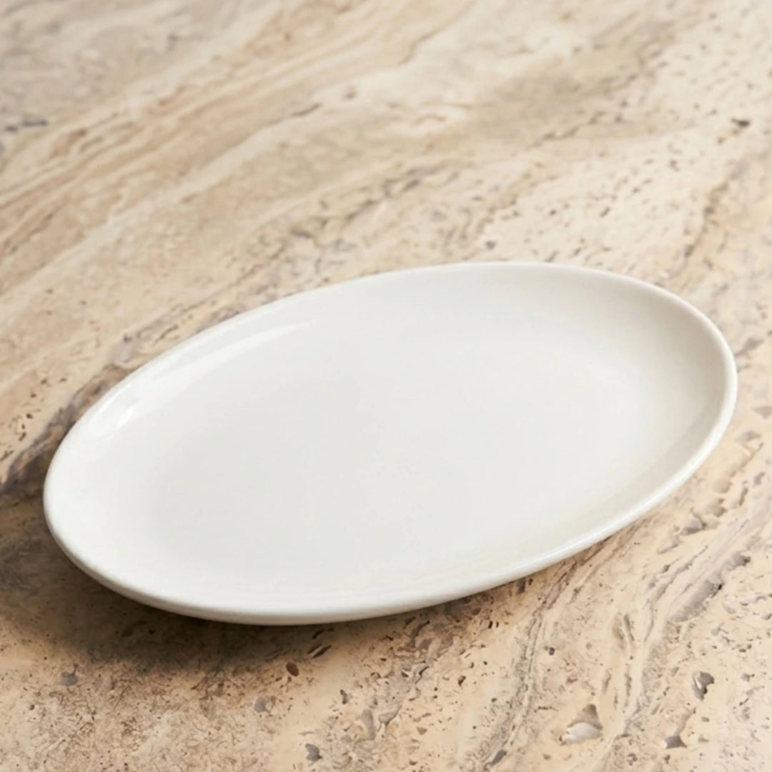 A8032 –  Horeca Oval Plate White 16"