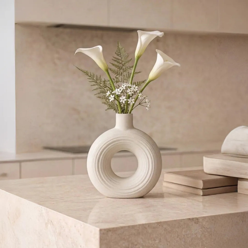 SD682 Ceramic Flower Vase Modern Donut Shape Decorative Vase 22 cm