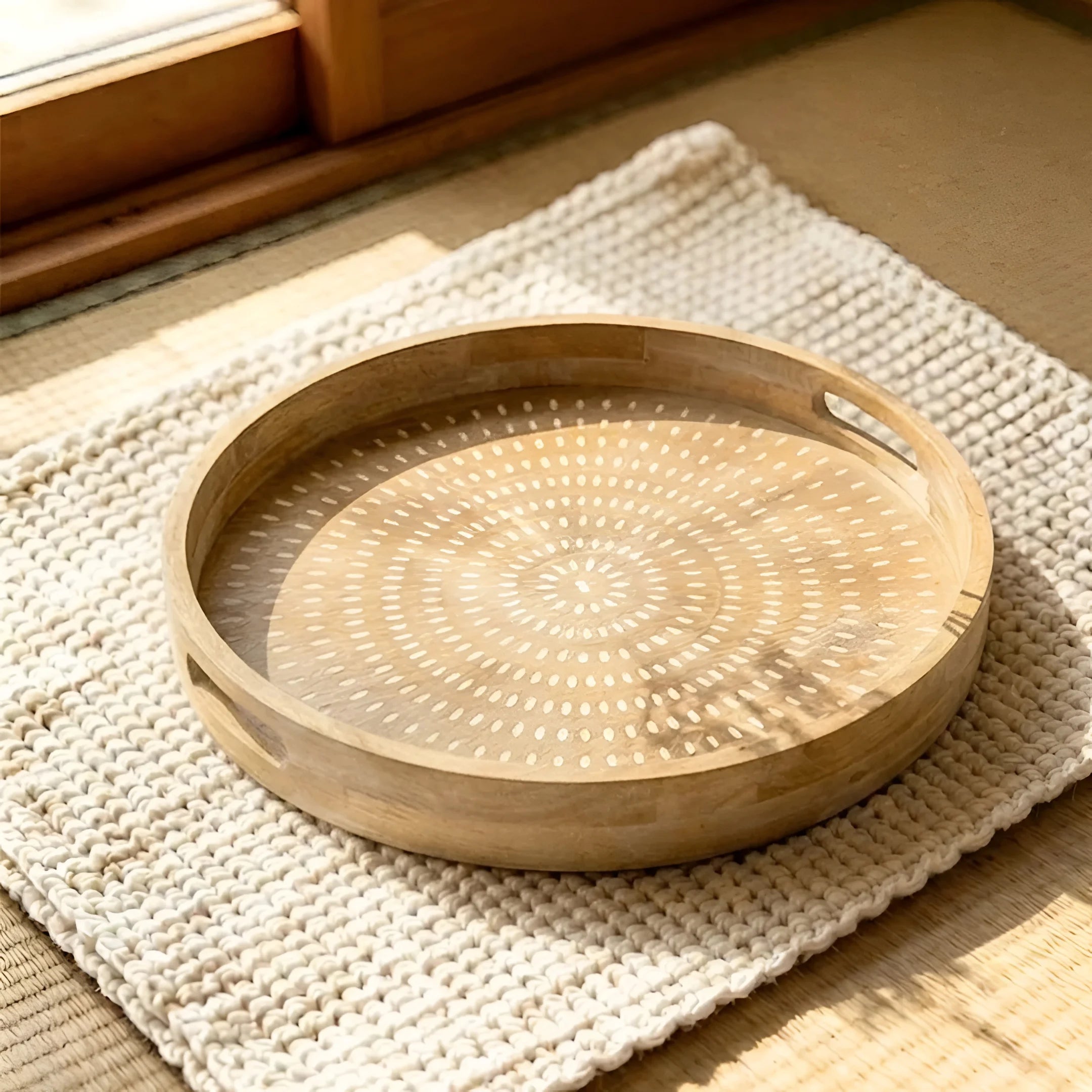 T26B6033-XBY Luhpar Round Wooden Serving Tray with White Pattern – Small (40 cm) & Large (45 cm)